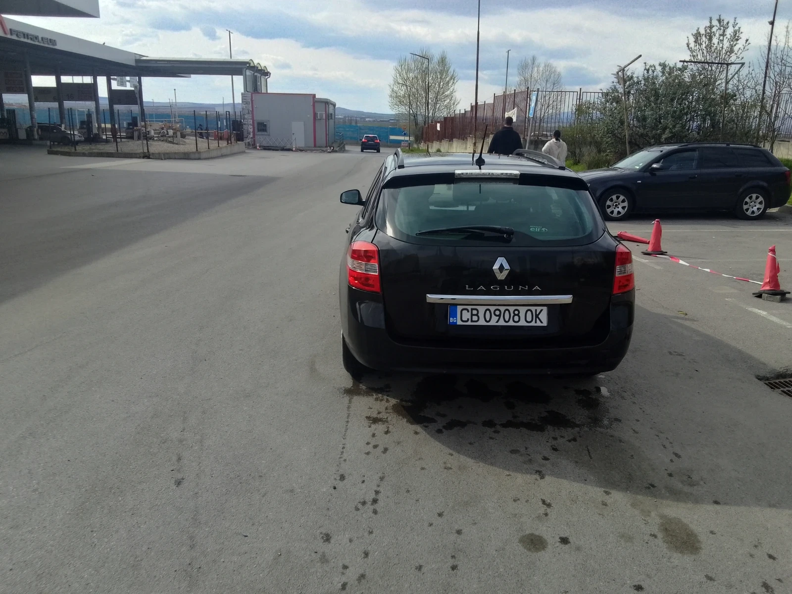 Renault Laguna 3, снимка 11 - Автомобили и джипове - 54480646