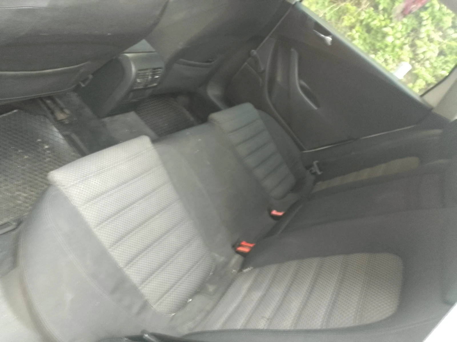 VW Passat 1.9TDI, снимка 7 - Автомобили и джипове - 54643445