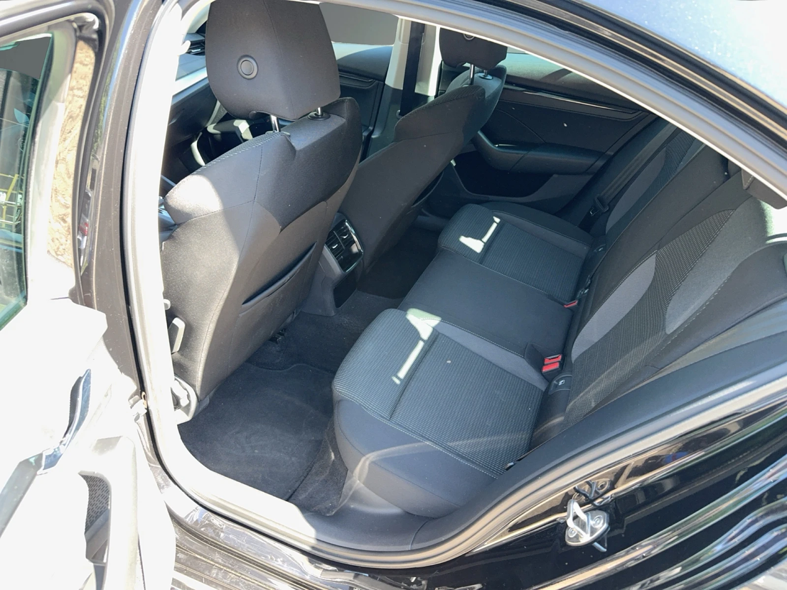 Skoda Octavia 2.0 TDI / 110 kW / 150 �.�., 7DSG | Mobile.bg � ����������� 10