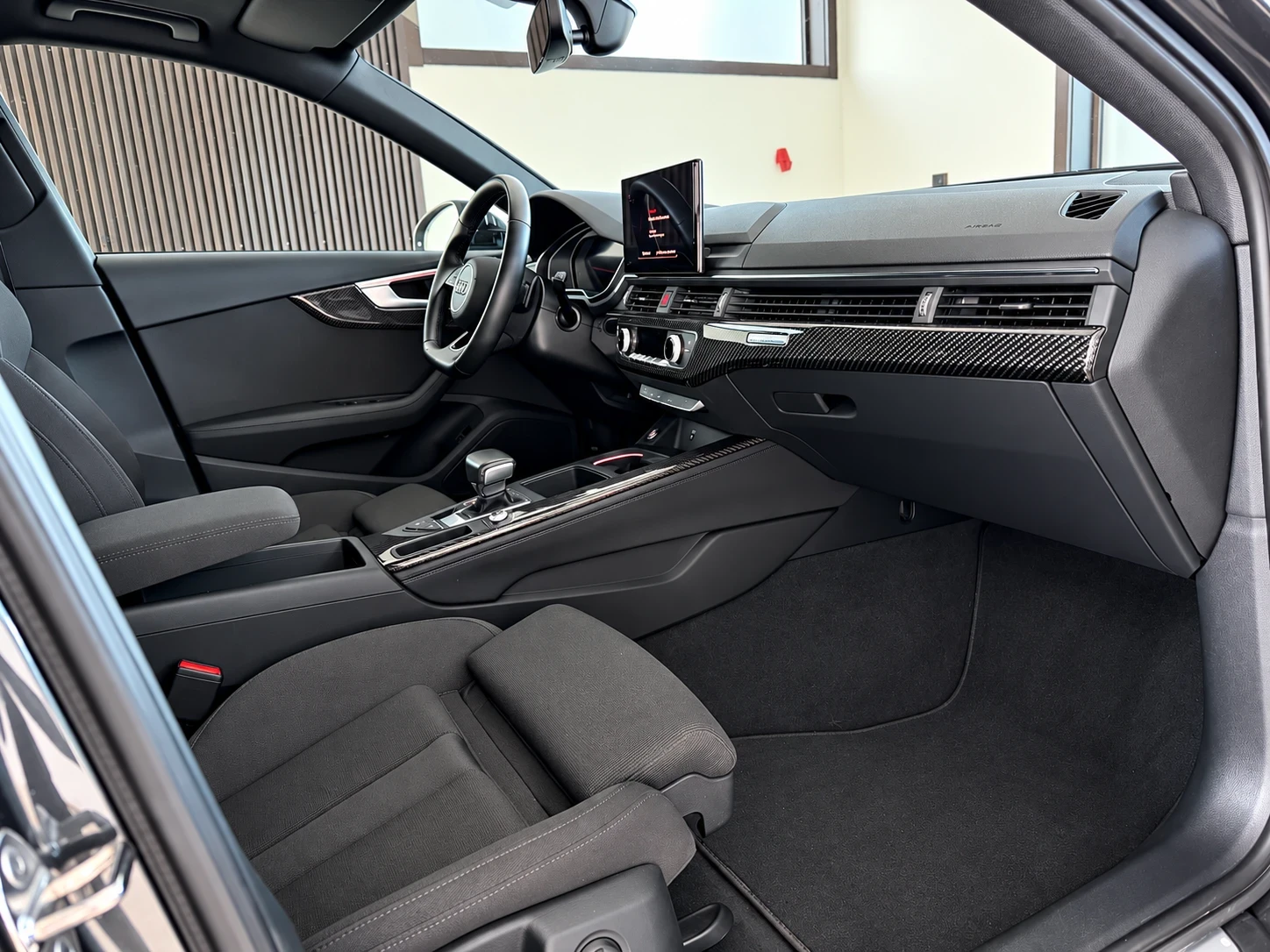 Audi A4 40 TDI Quattro S-line Black Edition Carbon  | Mobile.bg � ����������� 10