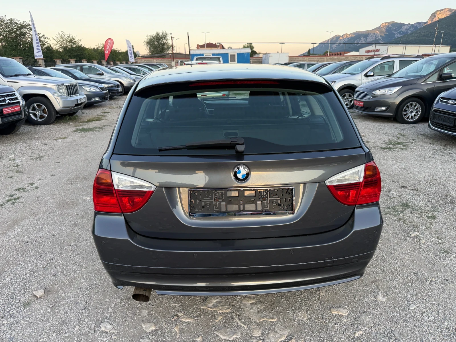 BMW 318 318 I 130 к.с. УНИКАТ, снимка 7 - Автомобили и джипове - 55532676