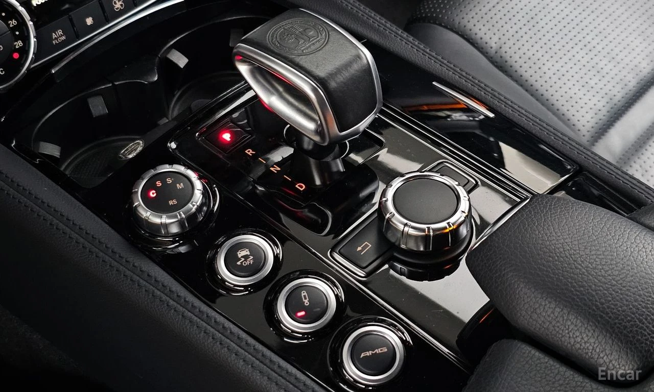 Mercedes-Benz CLS 63 AMG 4MATIC* HARMON* KARDON* ОБДУХВАНЕ* МАСАЖ* 360КАМЕР, снимка 10 - Автомобили и джипове - 55538516