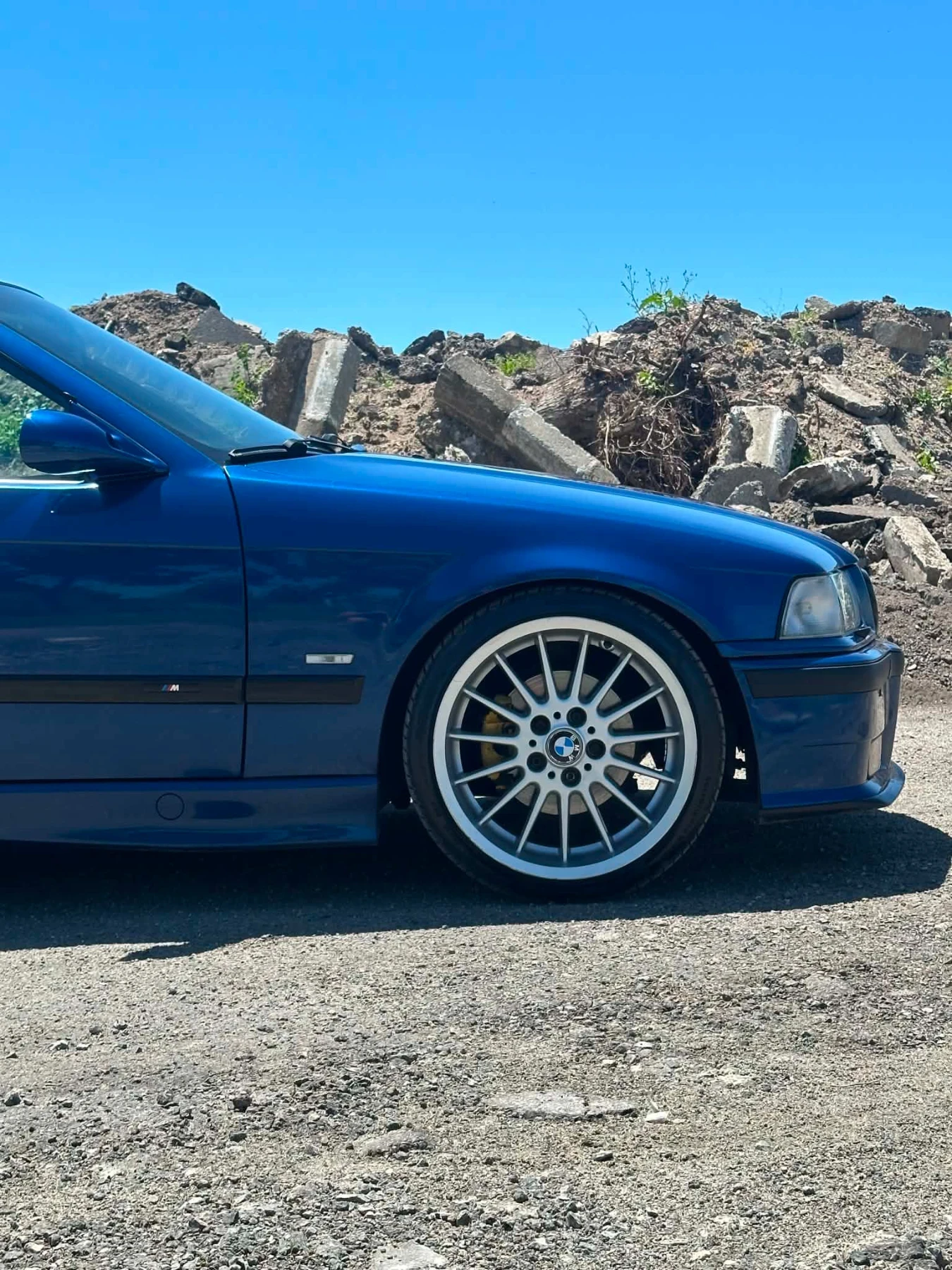 BMW 323 Individual, снимка 3 - Автомобили и джипове - 55682304