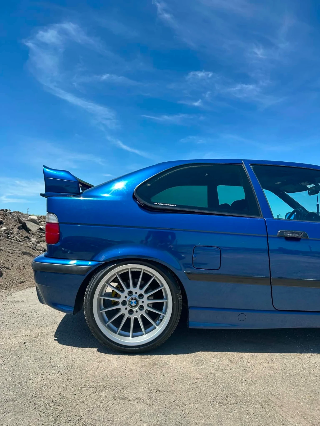 BMW 323 Individual, снимка 2 - Автомобили и джипове - 55682304