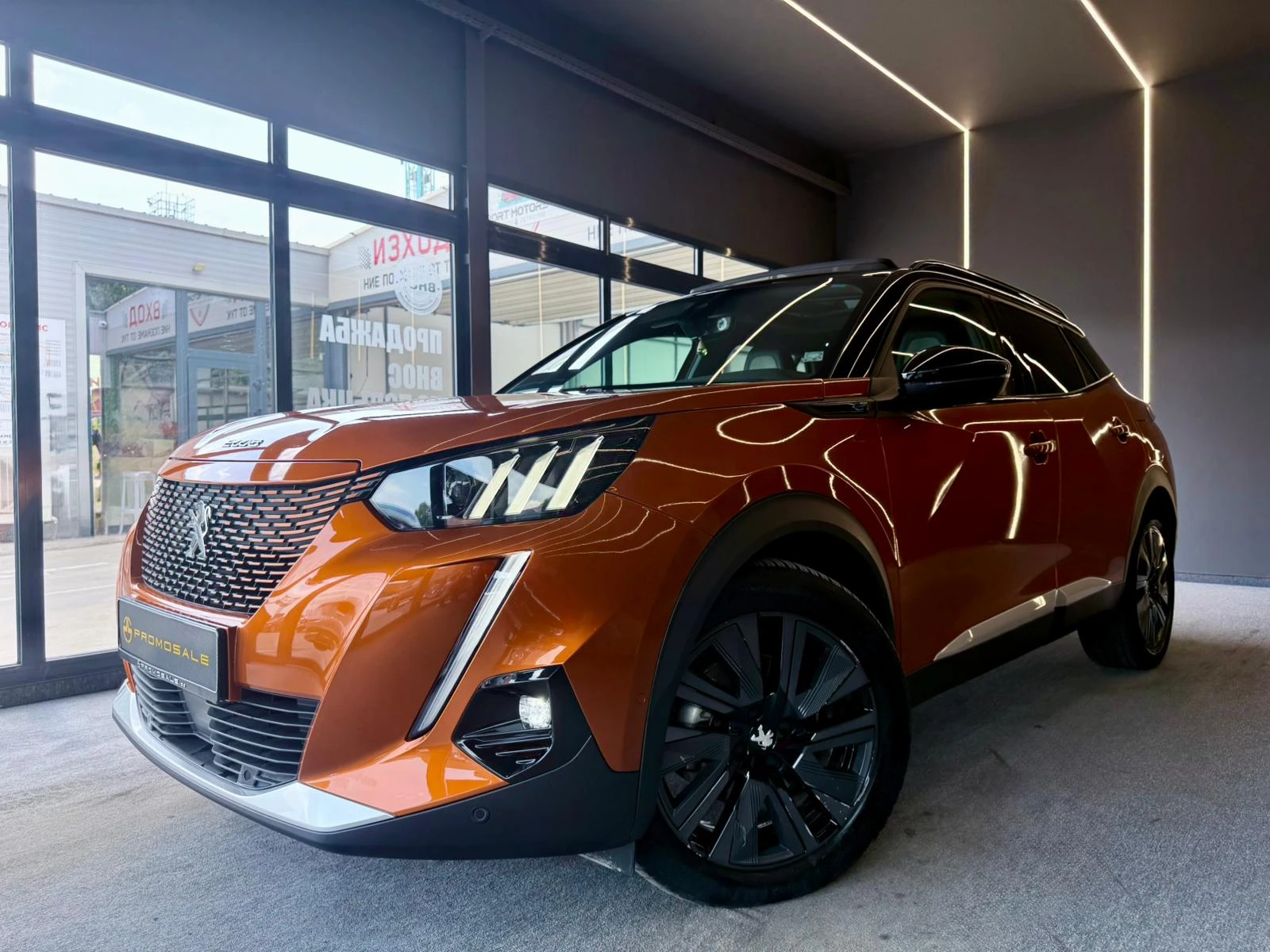 Peugeot 2008 GT* FULL* Pano* Подгрев* ЛИЗИНГ, снимка 3 - Автомобили и джипове - 55842747