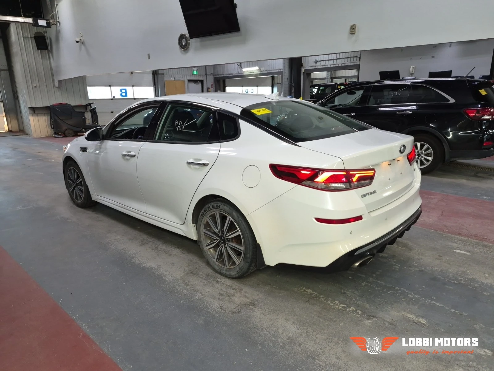 Kia Optima, снимка 4 - Автомобили и джипове - 55955816
