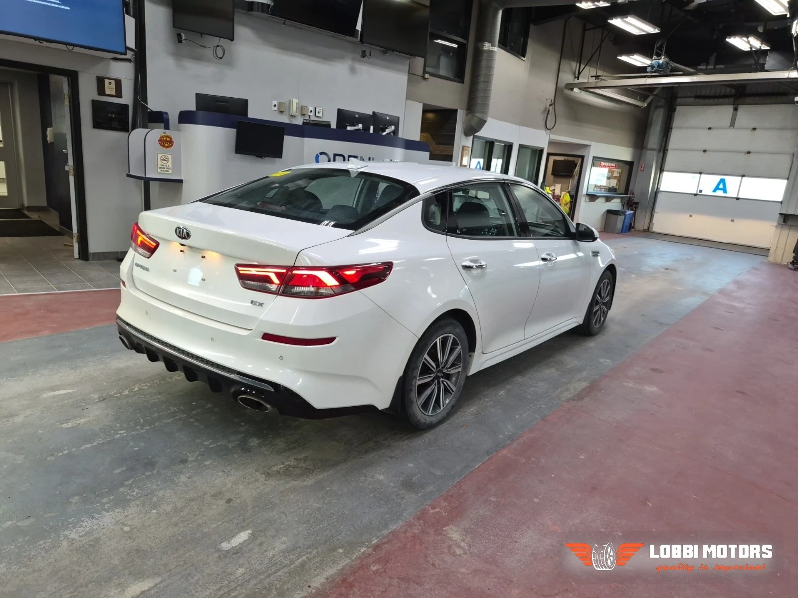 Kia Optima, снимка 3 - Автомобили и джипове - 55955816