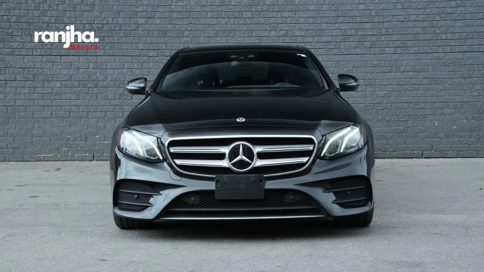 Mercedes-Benz E 400 4MATIC AMG* PREMIUM INTERIOR, снимка 2 - Автомобили и джипове - 56131401