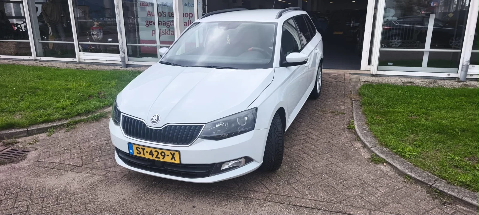 Skoda Fabia 1.4 TD?, снимка 4 - Автомобили и джипове - 56184893