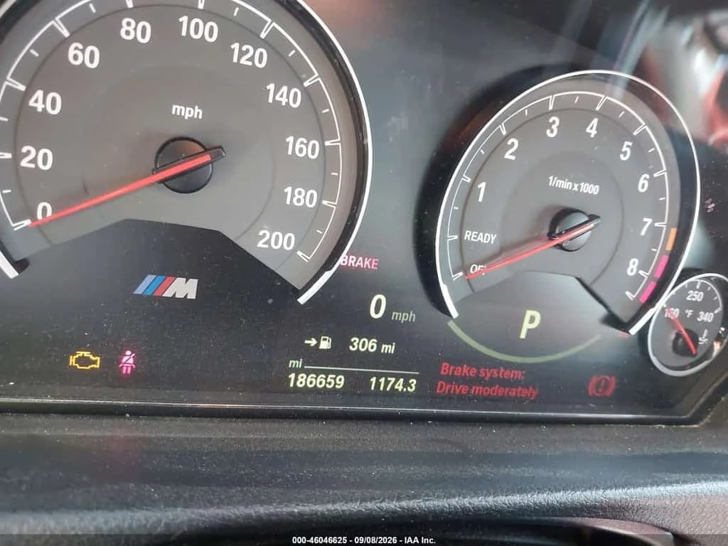 BMW M4 * CARFAX * ОПЦИЯ ЗА ФИНАНСИРАНЕ * , снимка 7 - Автомобили и джипове - 56254843