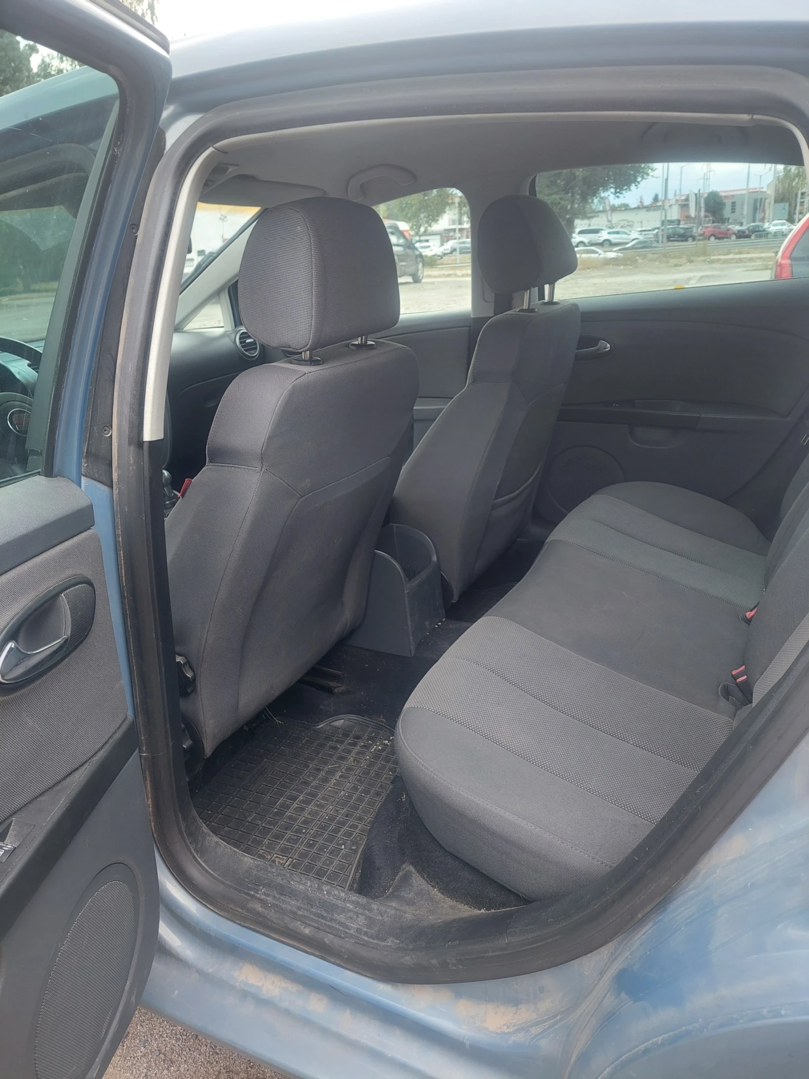 Seat Leon 1.9 TDI, снимка 11 - Автомобили и джипове - 56260294
