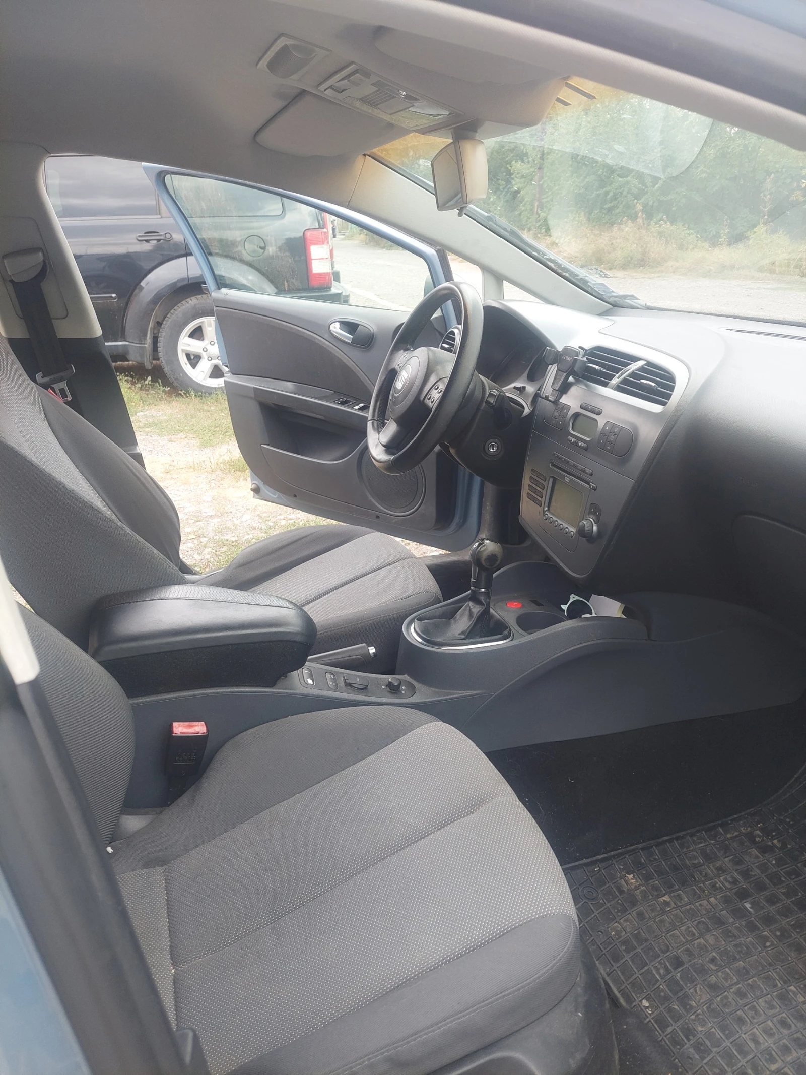 Seat Leon 1.9 TDI, снимка 12 - Автомобили и джипове - 56260294
