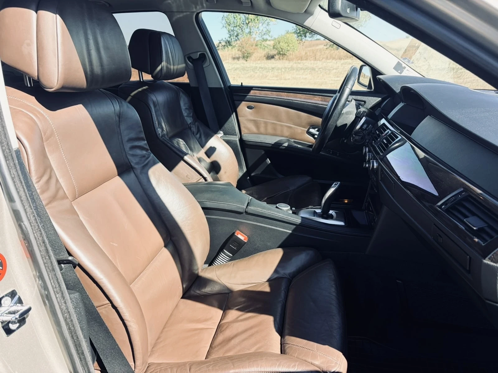 BMW 525 3.0XD EDITION EXCLUSIVE , снимка 10 - Автомобили и джипове - 56529447