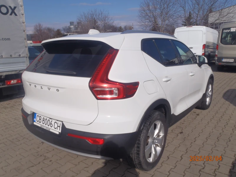 Volvo XC40, снимка 4 - Автомобили и джипове - 48976661