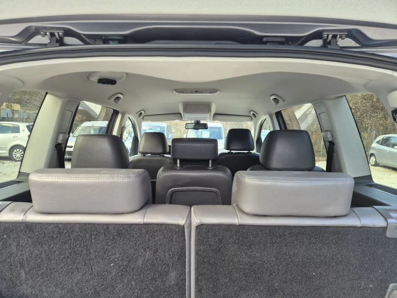 VW Touran CROSS 7местен кожа NAVI, снимка 9 - Автомобили и джипове - 52945107