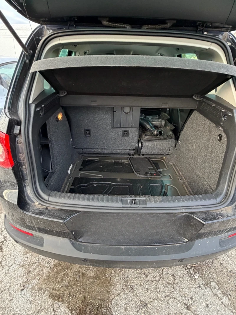 VW Tiguan 4х4 ръчка Cff, снимка 3 - Автомобили и джипове - 53169832
