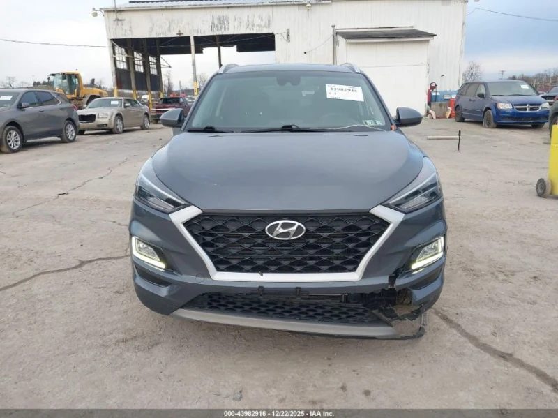 Hyundai Tucson 2.4l Sport, снимка 11 - Автомобили и джипове - 53205616