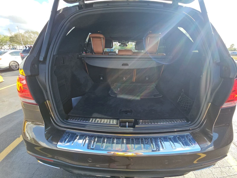 Mercedes-Benz GLE 350 4MATIC, снимка 16 - Автомобили и джипове - 53250792