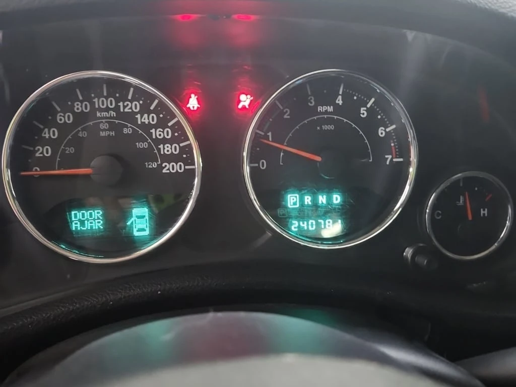 Jeep Wrangler * SPORT * CARFAX * БЕЗ ПЪРВОНАЧАЛНА ВНОСКА - изображение 9