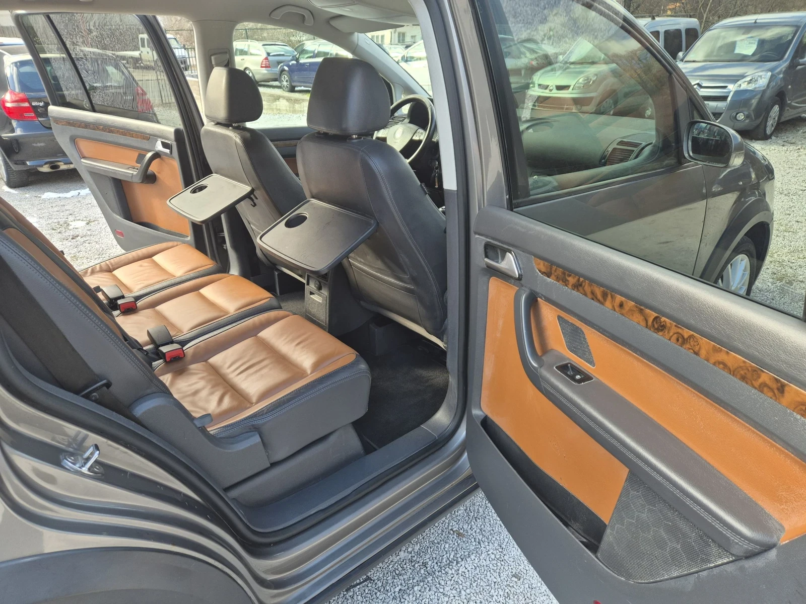VW Touran CROSS 7������ ���� NAVI | Mobile.bg � ����������� 11