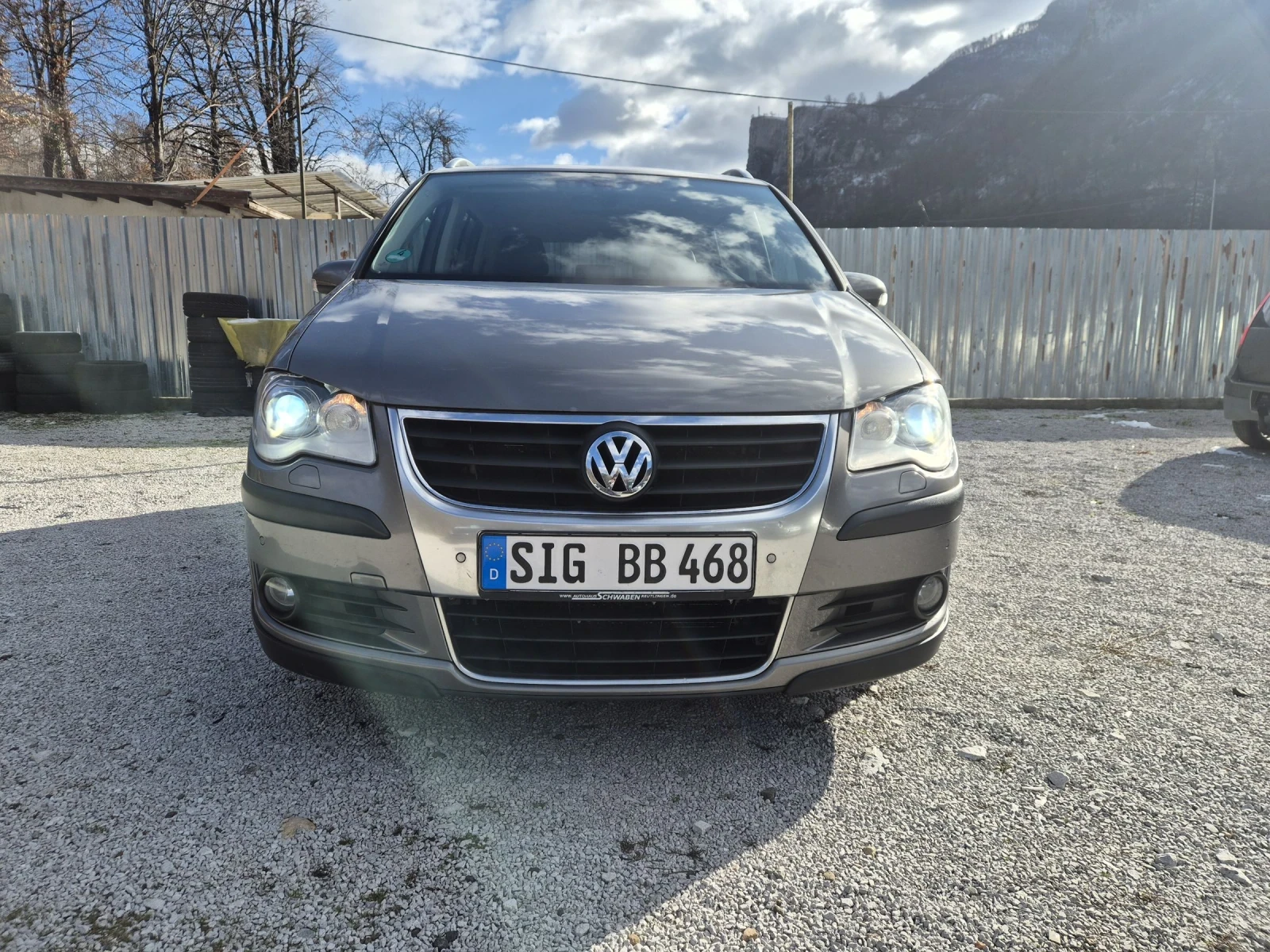 VW Touran CROSS 7местен кожа NAVI - изображение 2