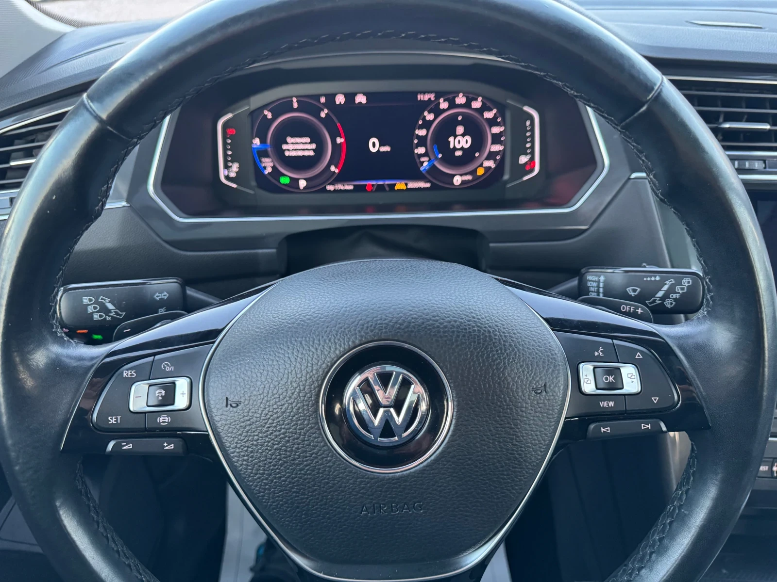 VW Tiguan Allspace IQ Drive / 2.0d / ТОП / , снимка 16 - Автомобили и джипове - 53844380