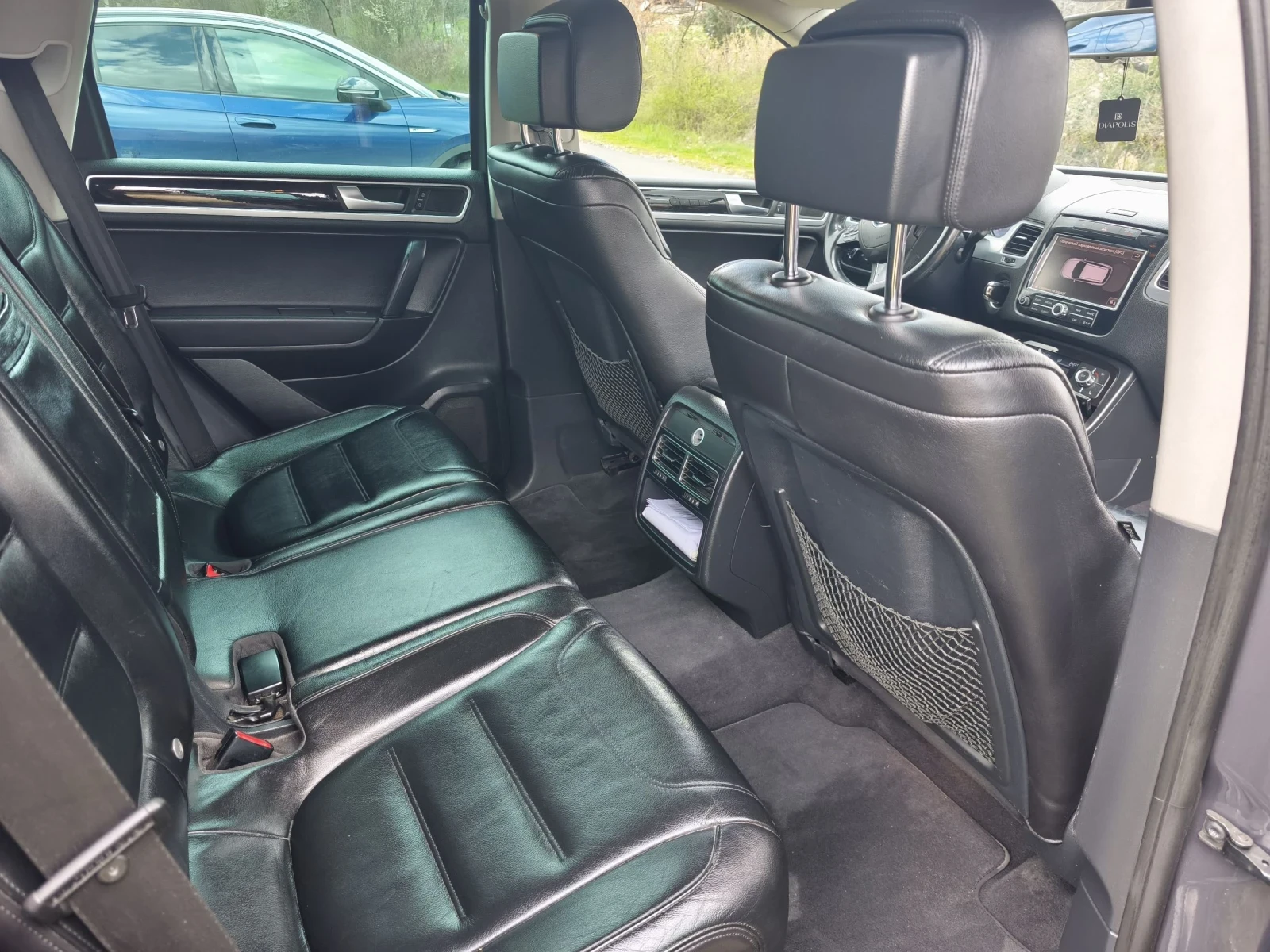 VW Touareg, снимка 7 - Автомобили и джипове - 54097957