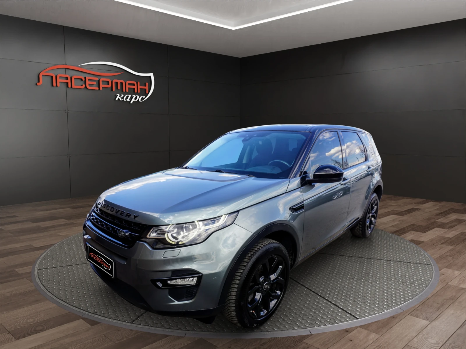 Land Rover Discovery Sport 2.0TD4 HSE LUXURY1