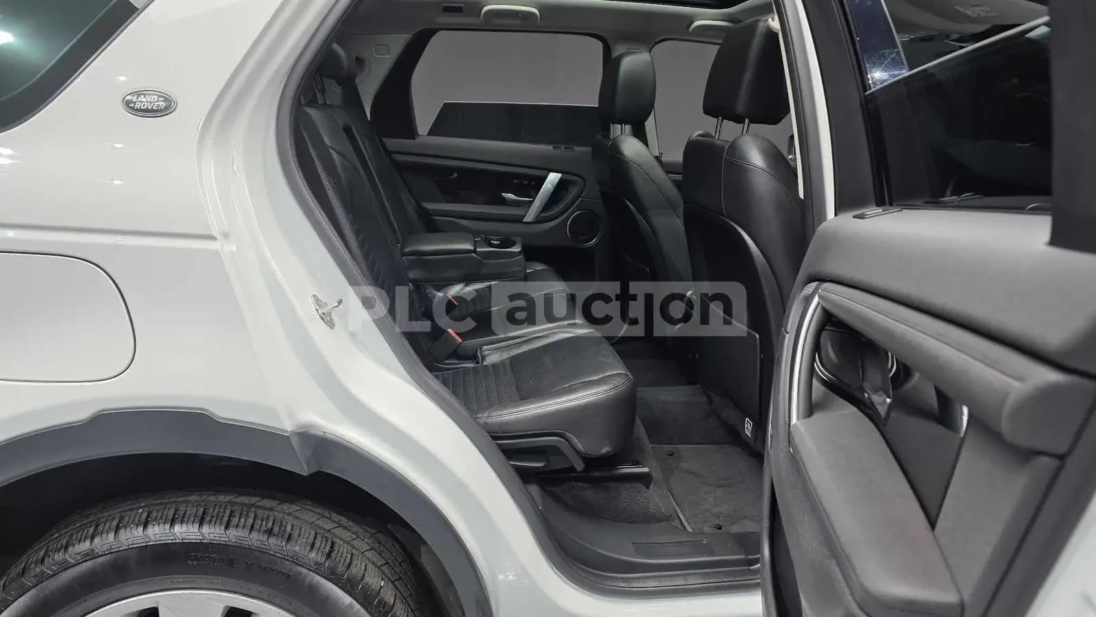 Land Rover Discovery SD4 4x4| HEADS UP| КАМЕРА| ПАНОРАМА| ВКЛ.ТЕХНОТЕСТ, снимка 13 - Автомобили и джипове - 54748888