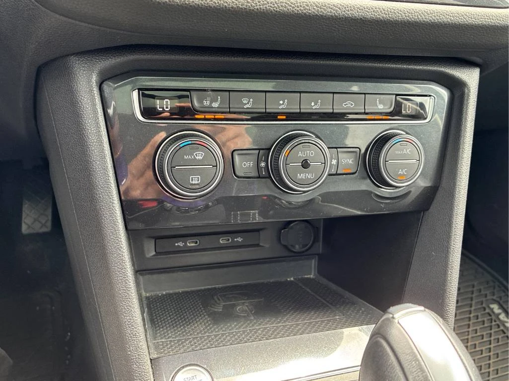 VW Tiguan Highline * Fender * CARFAX* ������� �� ����� | Mobile.bg � ����������� 10