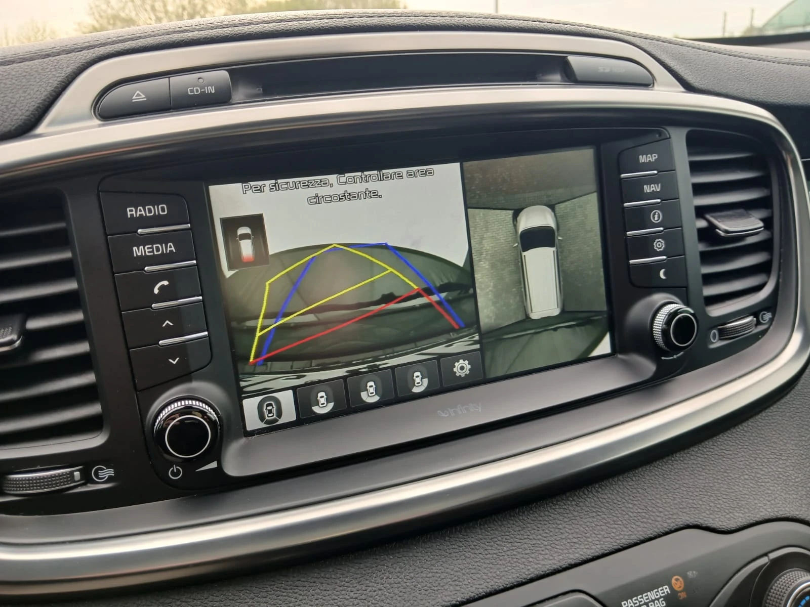 Kia Sorento  КАТО НОВА , снимка 11 - Автомобили и джипове - 54964761