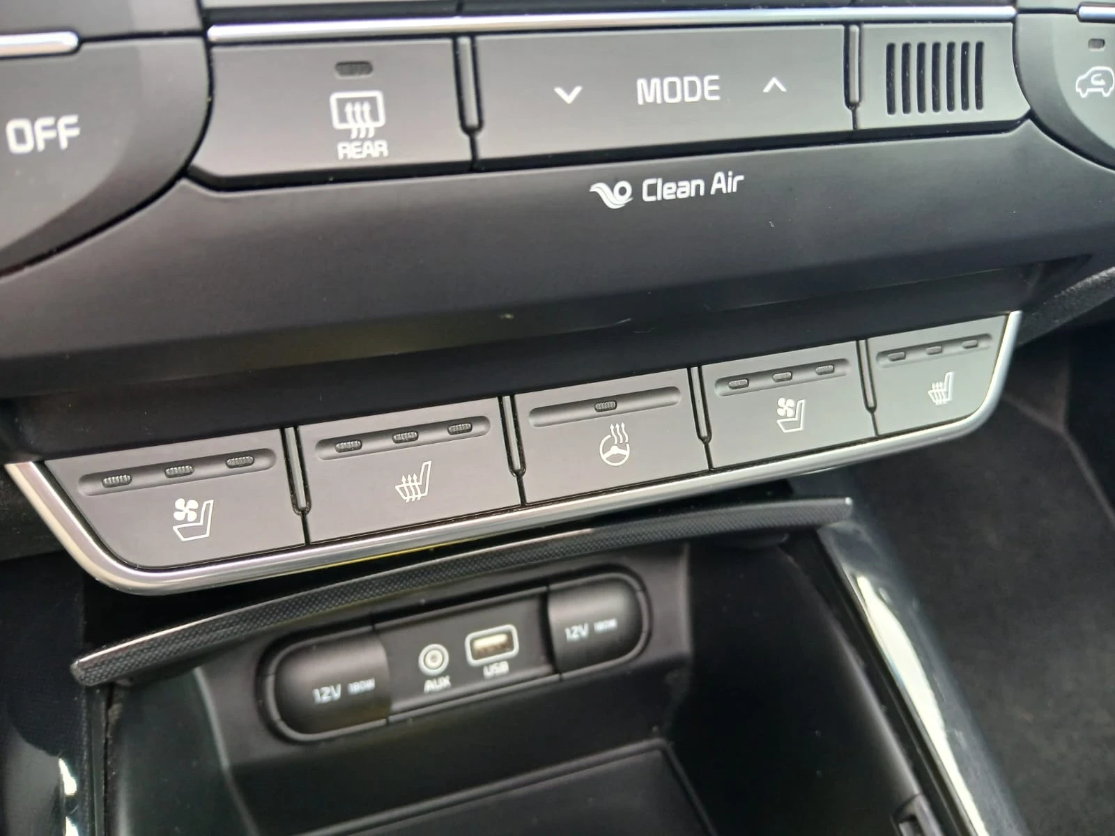 Kia Sorento  КАТО НОВА , снимка 12 - Автомобили и джипове - 54964761