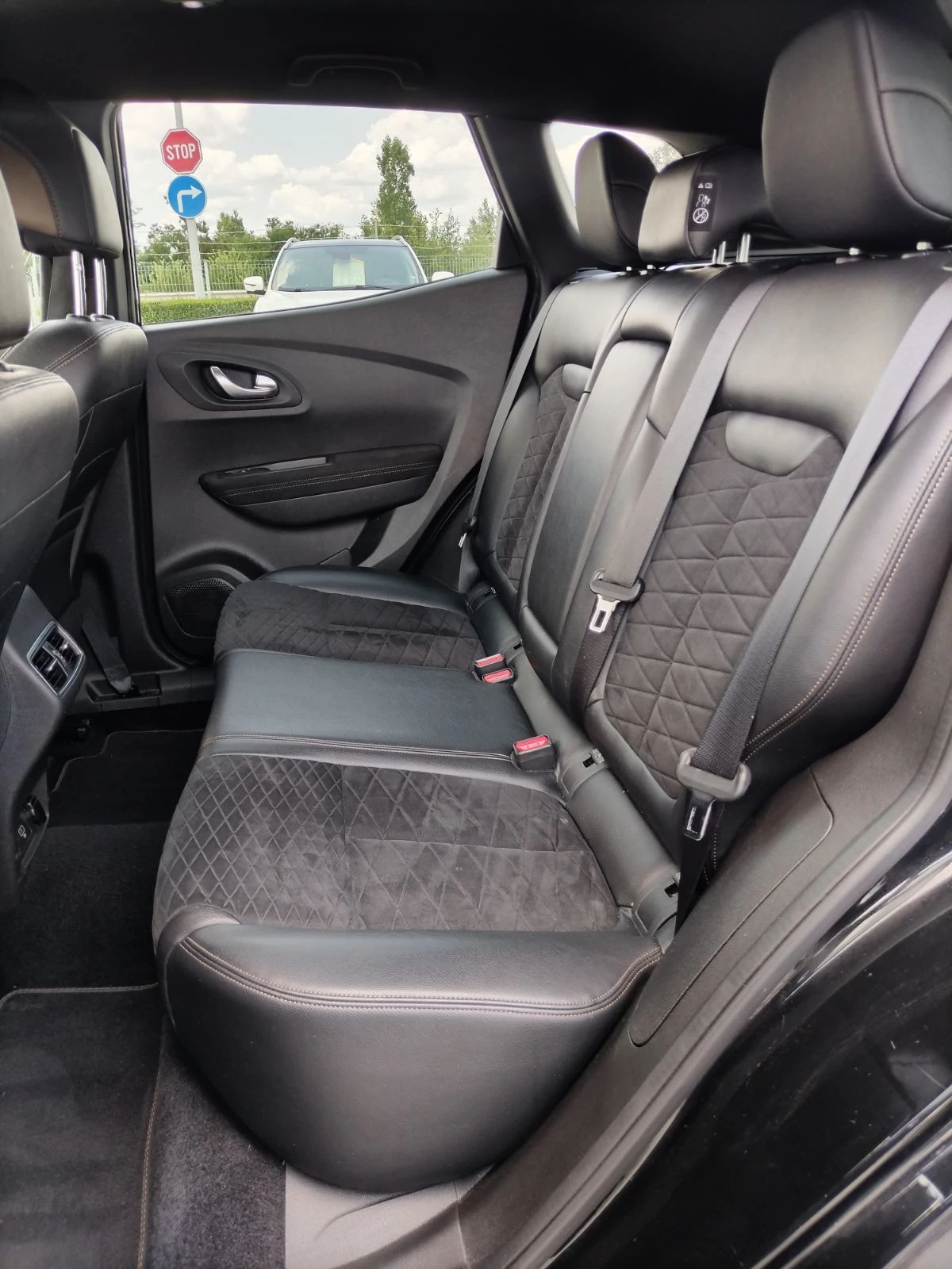 Renault Kadjar 1.3Tce/140к.с./Black Edition, снимка 16 - Автомобили и джипове - 55175738
