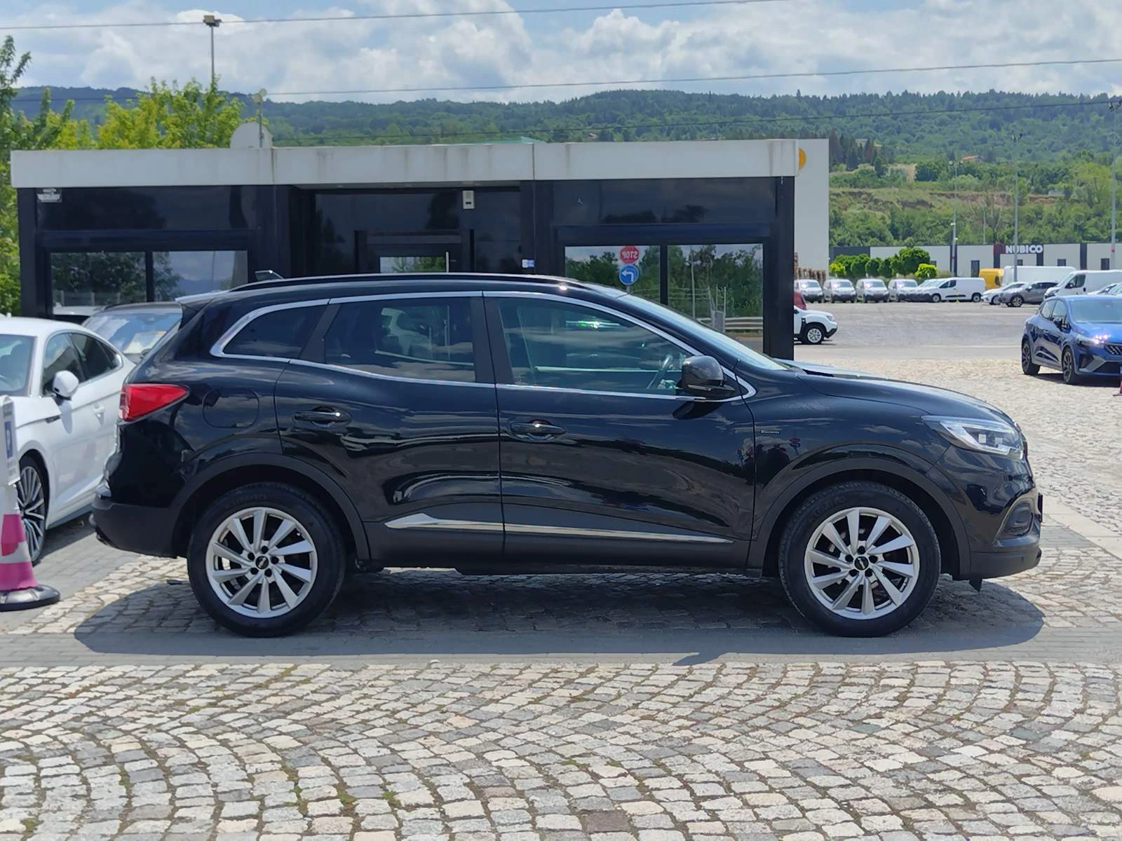 Renault Kadjar 1.3Tce/140к.с./Black Edition, снимка 7 - Автомобили и джипове - 55175738