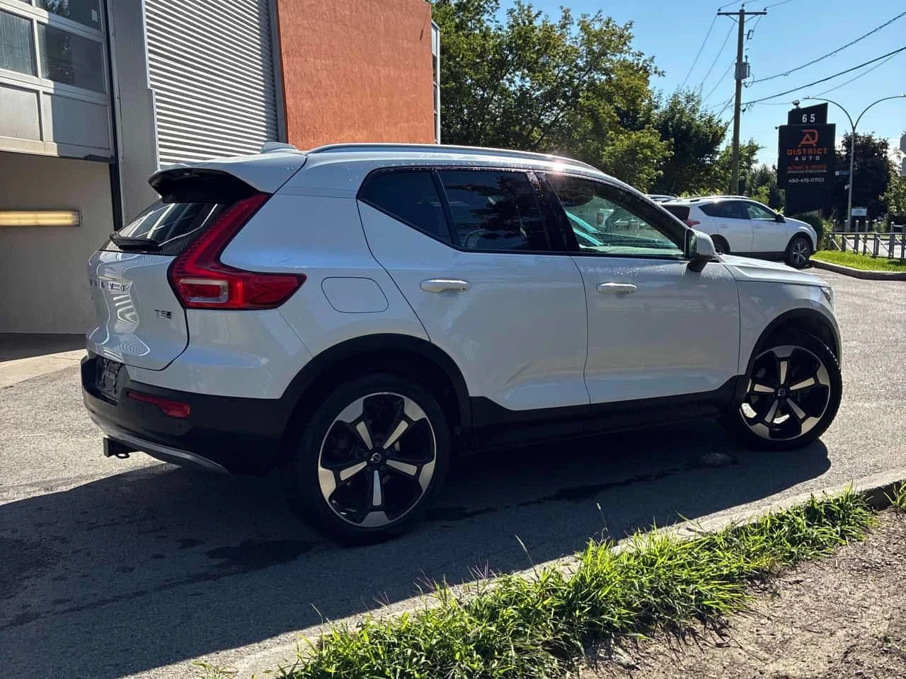 Volvo XC40 * Momentum * CARFAX * ОПЦИЯ ЗА ФИНАНСИРАНЕ, снимка 3 - Автомобили и джипове - 55684365