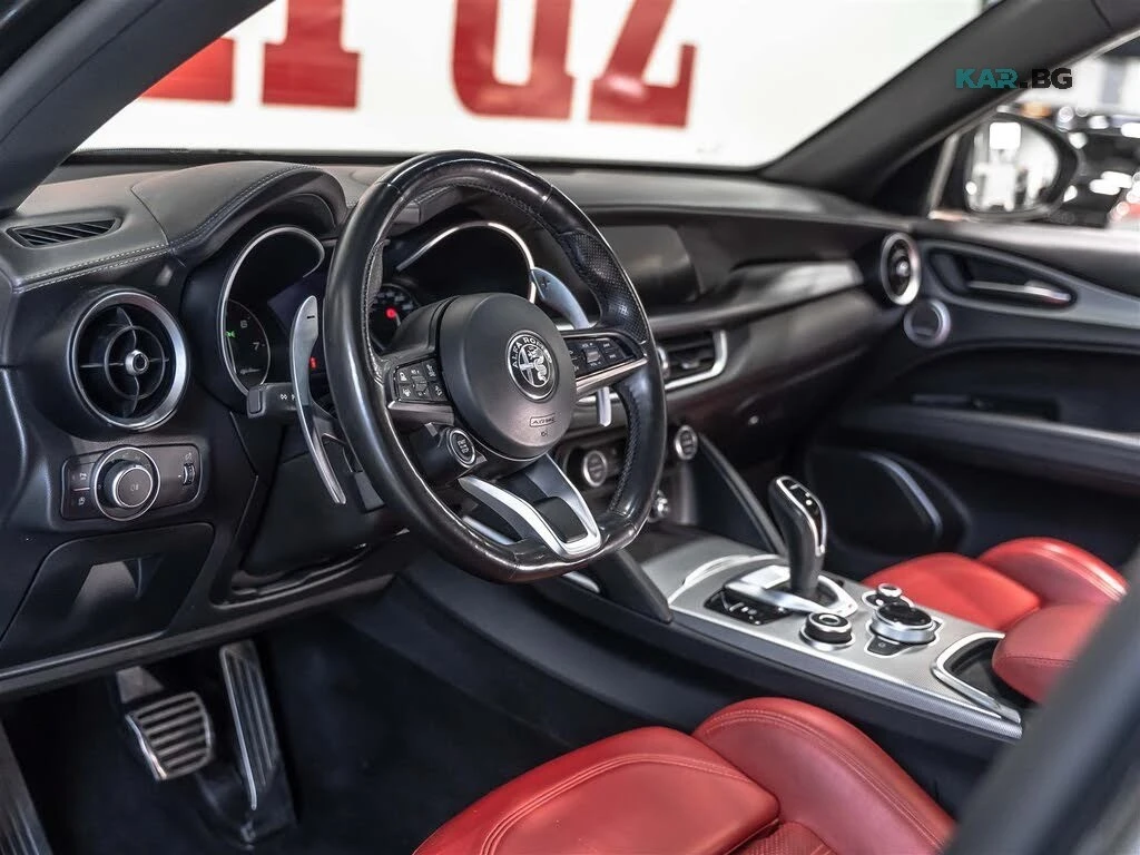 Alfa Romeo Stelvio Veloce | H&K| DRIVE ASSIST| NO ACCIDENTS, снимка 5 - Автомобили и джипове - 56073513