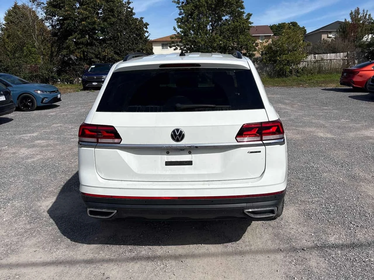 VW Atlas * Comfortline * CARFAX * АВТОКРЕДИТ* , снимка 4 - Автомобили и джипове - 56182044