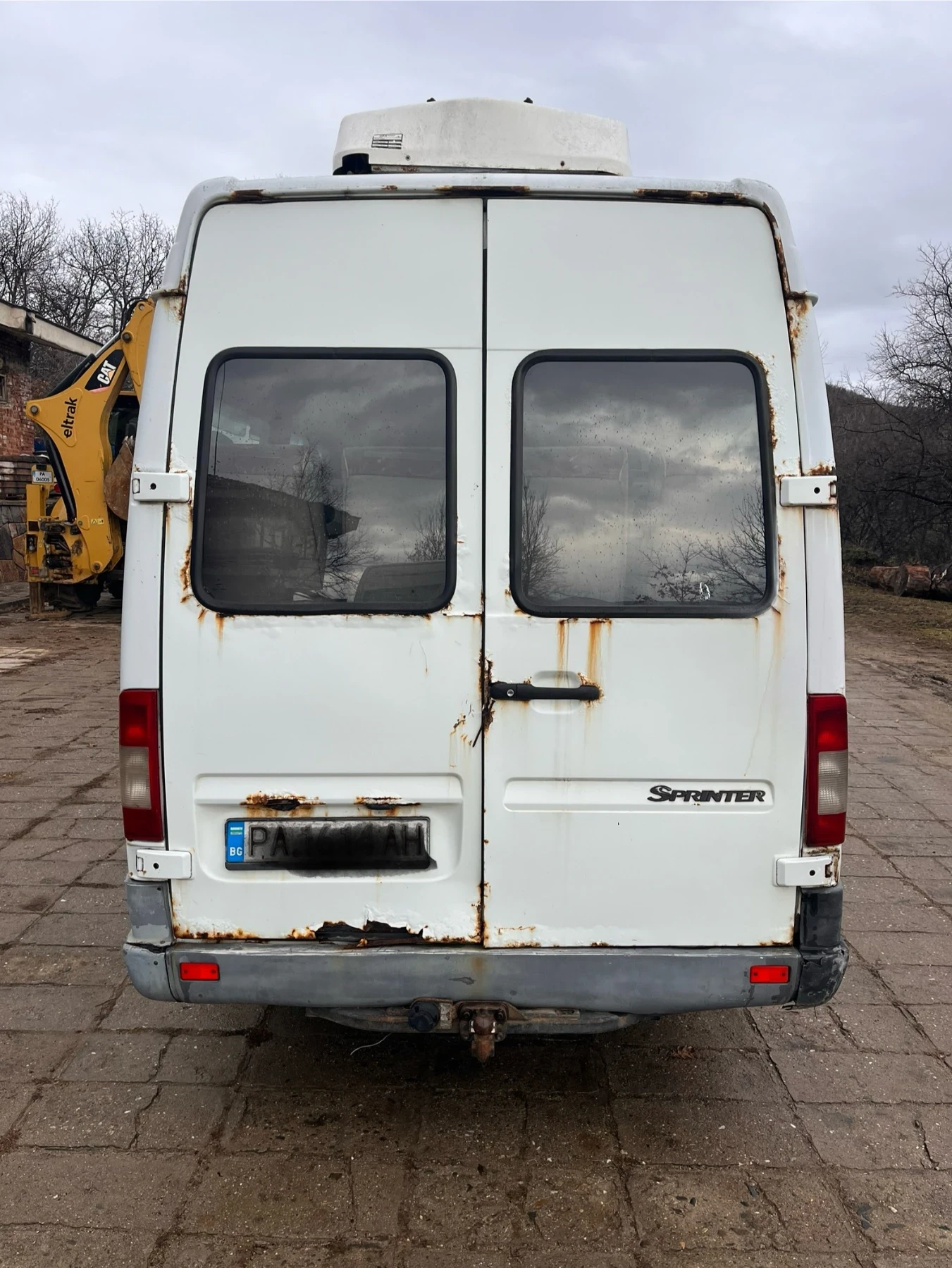 Mercedes-Benz Sprinter 413  - изображение 10