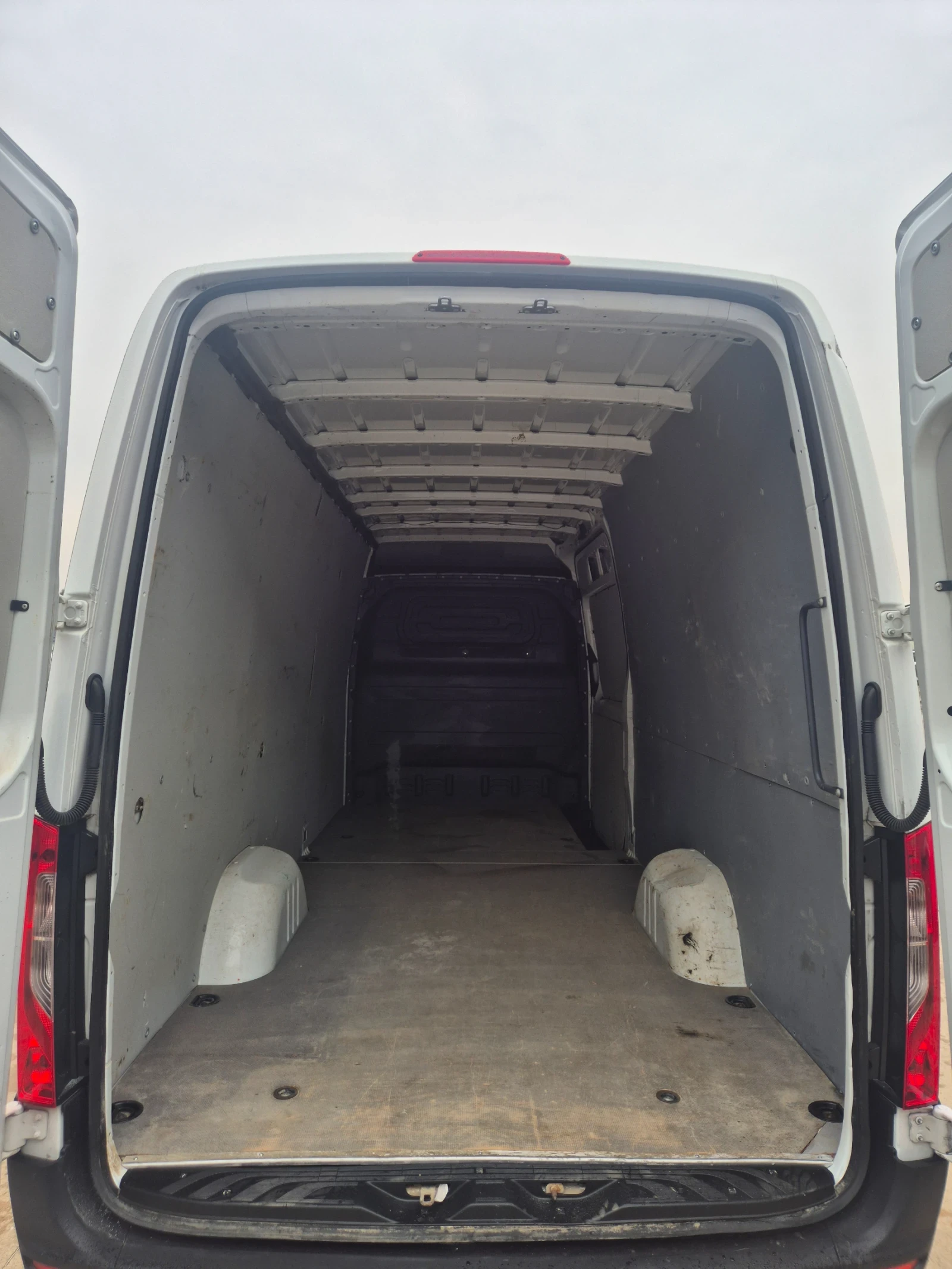 Mercedes-Benz Sprinter 314 Товарен, снимка 9 - Бусове и автобуси - 53985090