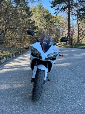 Yamaha YZF-R1, снимка 2