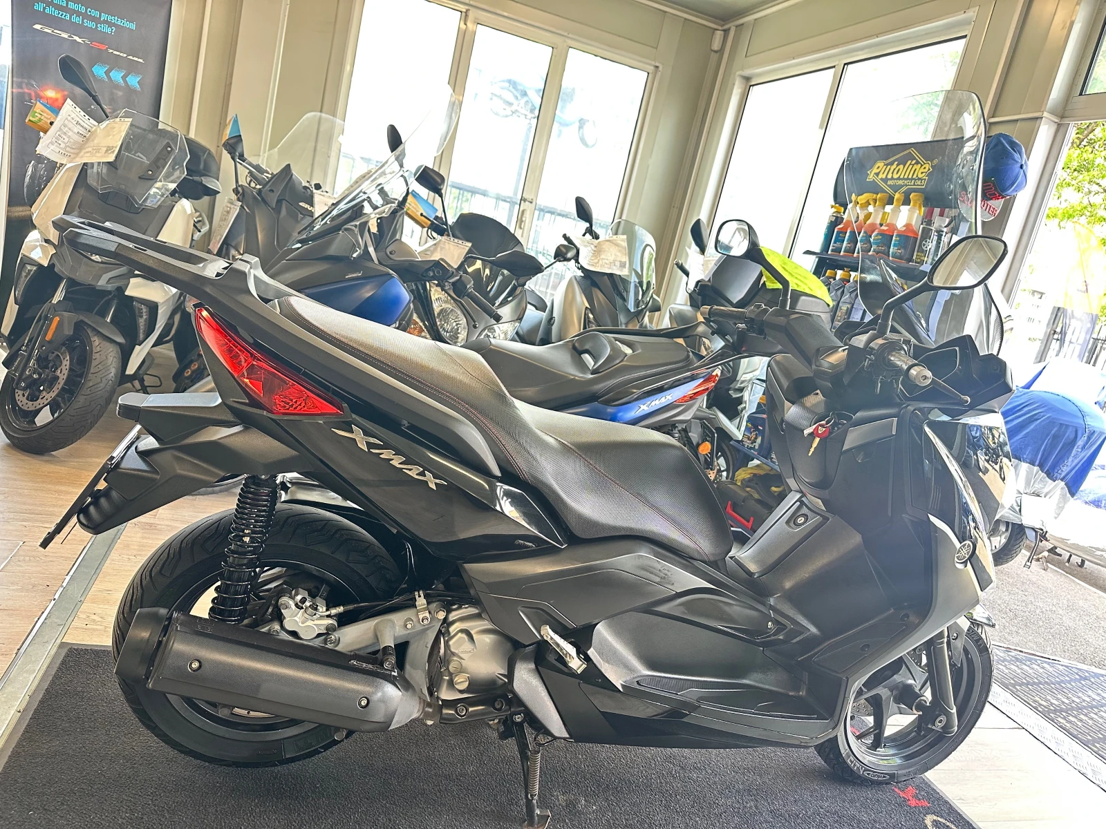 Yamaha X-max 250i ABS 03.2016г., снимка 16 - Мотоциклети и мототехника - 55129856