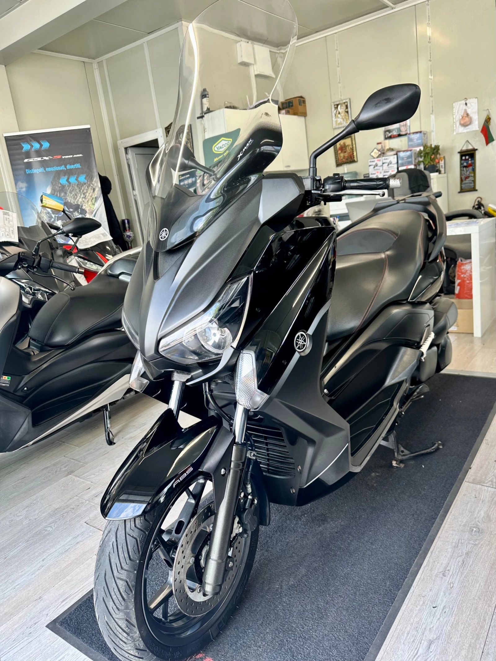 Yamaha X-max 250i ABS 03.2016г., снимка 9 - Мотоциклети и мототехника - 55129856