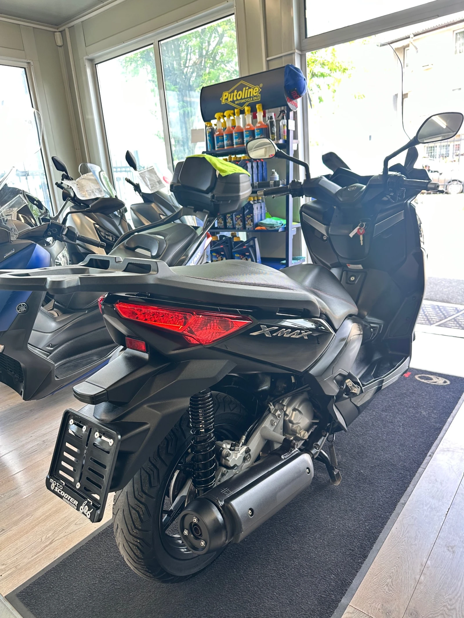 Yamaha X-max 250i ABS 03.2016г., снимка 8 - Мотоциклети и мототехника - 55129856