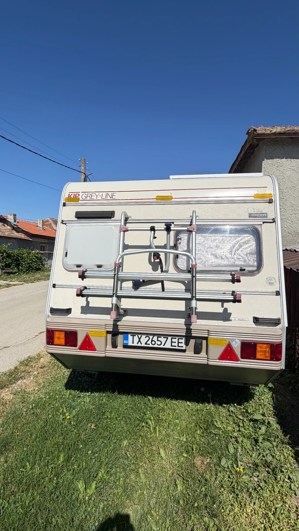 Каравана KIP GREY LINE 40EK, снимка 2 - Каравани и кемпери - 55871344