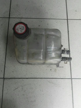 Казанче антифриз Форд Фокус 1,6Б 00г.