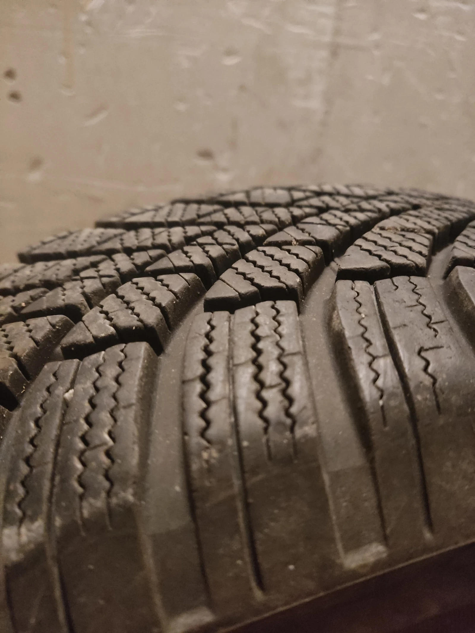���� 195/65R15 | Mobile.bg � ����������� 2