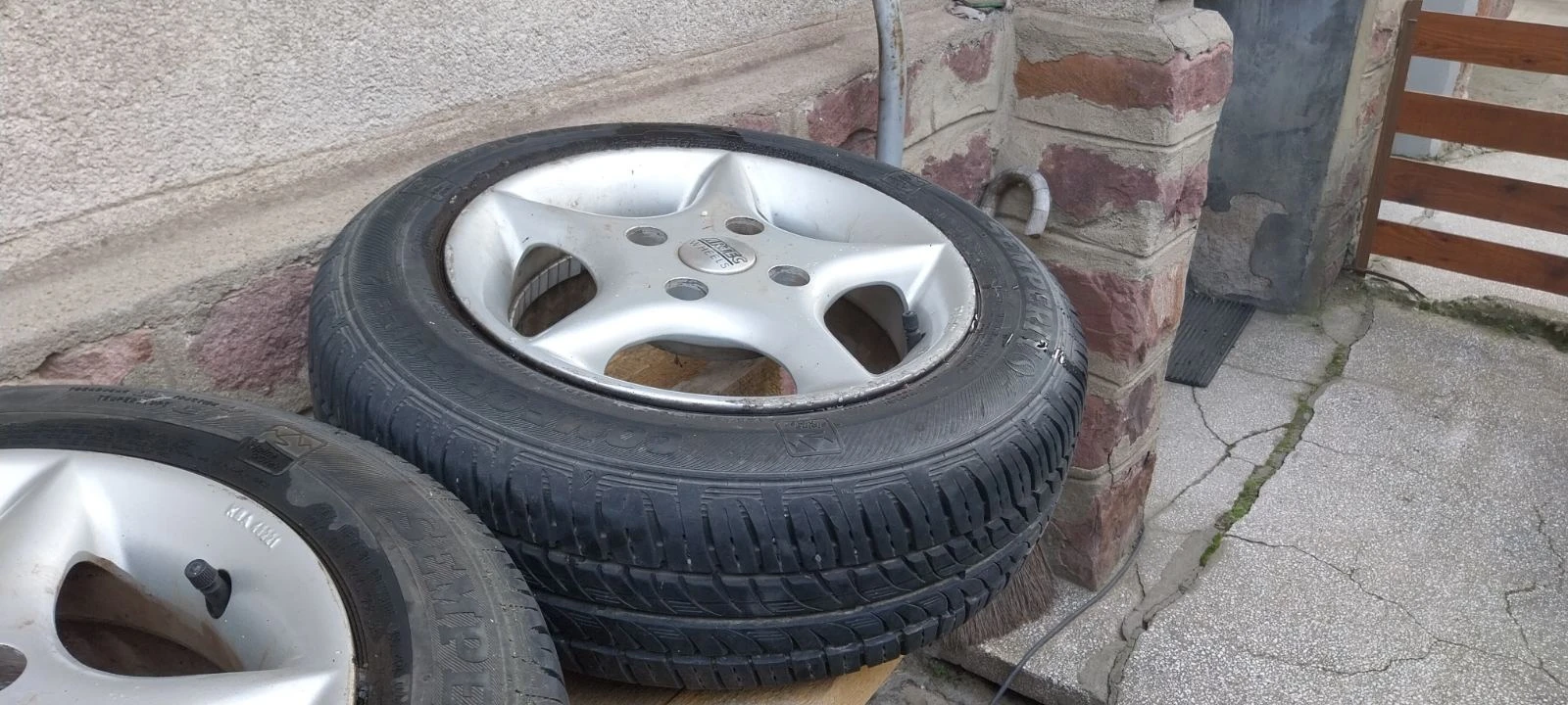 ���� � ������ 165/65R13 | Mobile.bg � ����������� 3