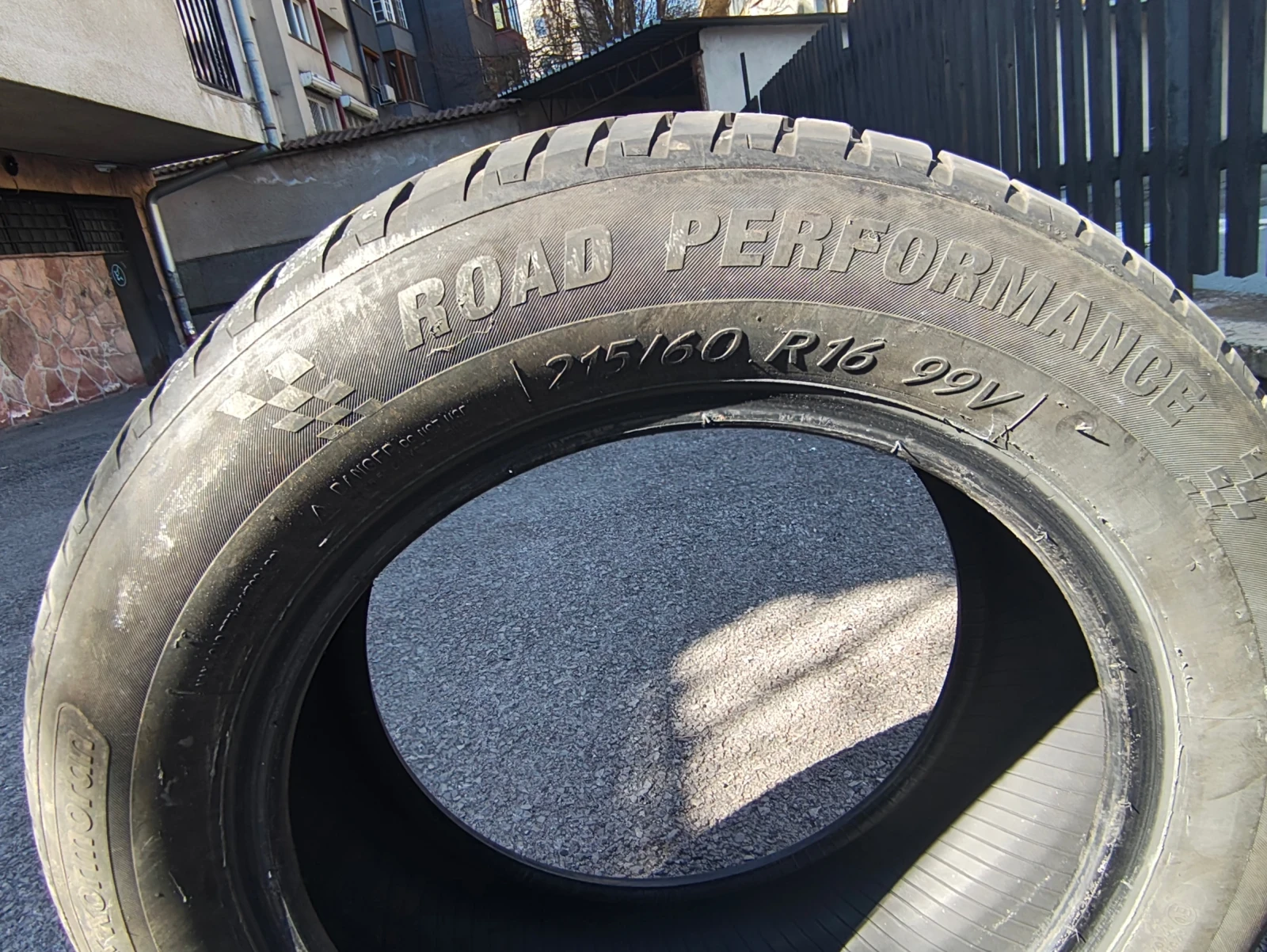 Гуми Летни 215/60R16, снимка 4 - Гуми и джанти - 53836194