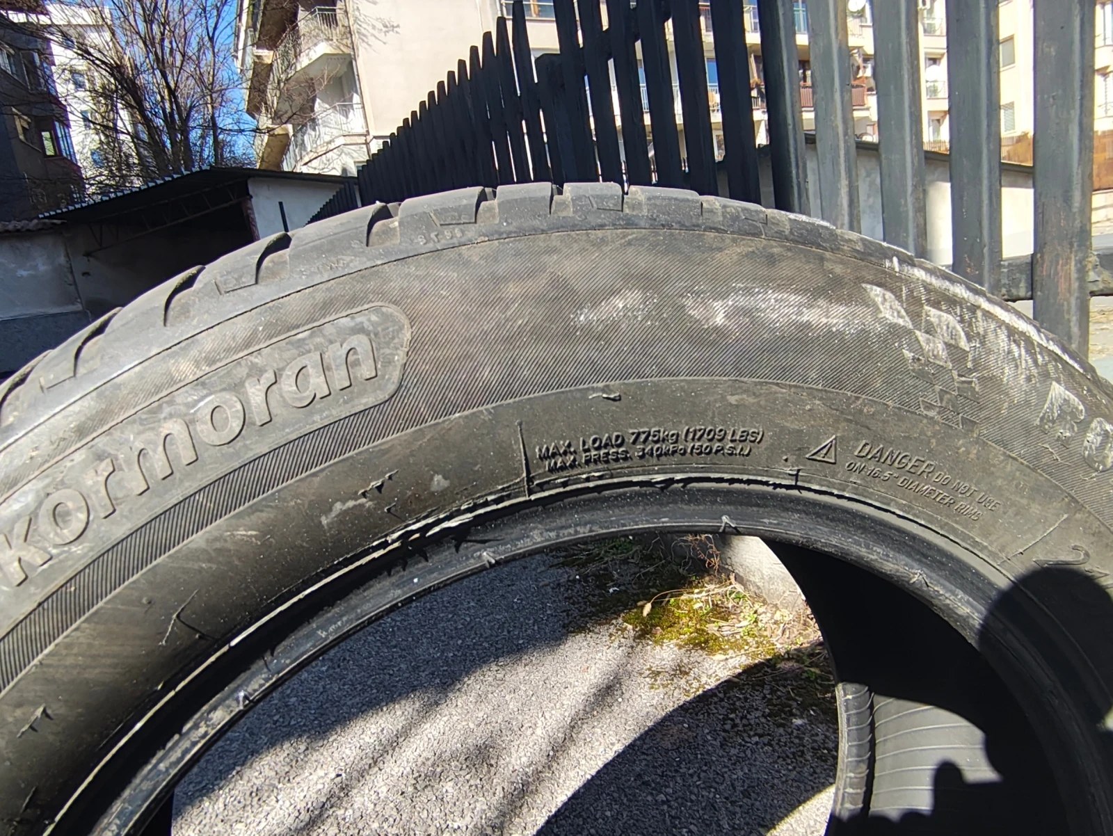 Гуми Летни 215/60R16, снимка 5 - Гуми и джанти - 53836194