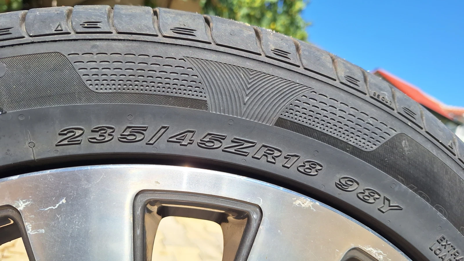 Гуми с джанти Nexen 235/45R18, снимка 4 - Гуми и джанти - 55604830